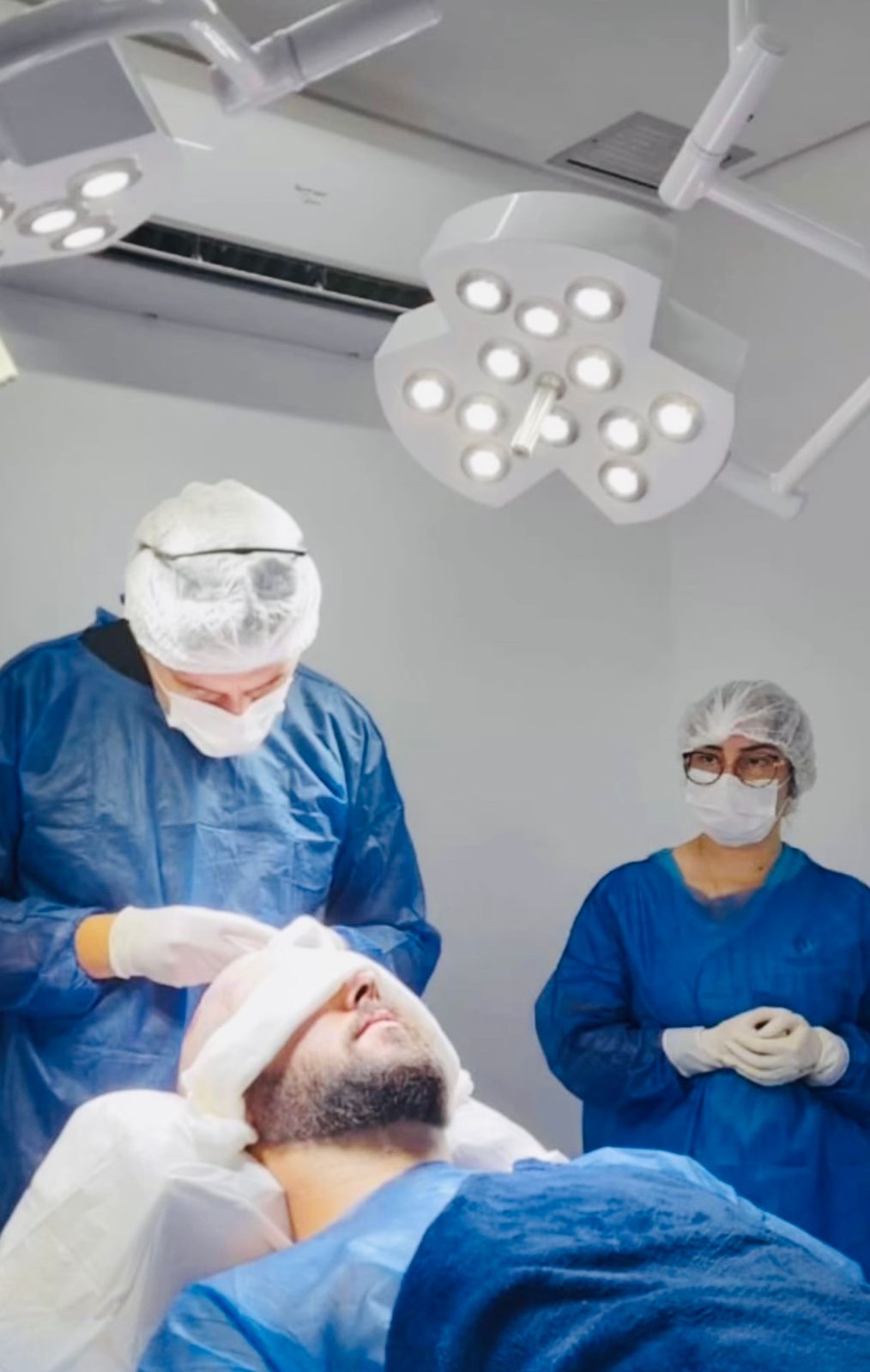 Durante a Reconstrução Capilar